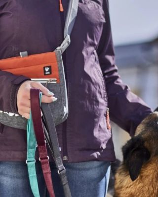 Hurtta letos přichází se dvěma novými vodítky 🤩 Vodítko Hurtta Multilong II 👉stará prověřená přepínačka v novém kabátku...